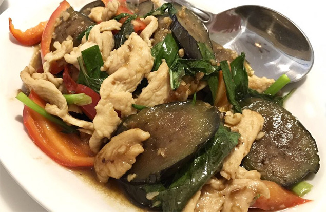 Thai basil and eggplant with chicken